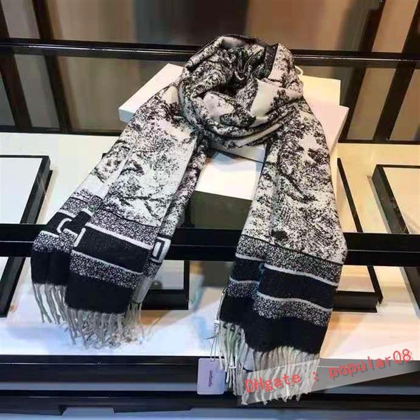 Classic Designer Cashmere Scarf Oblique Print Scarves D MAISON designers FIERCE Toile de Jouy shawl wool luxury scarfs199K
Classic Designer Cashmere Scarf Oblique Print Scarves D MAISON designers FIERCE Toile de Jouy shawl wool luxury scarfs199K