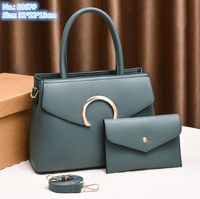 Wholesale womens leathers shoulder bags simple solid color leather handbags elegant gold buckle women tote bag large capacity two-piece handbag, Red-8867#
Wholesale womens leathers shoulder bags simple solid color leather handbags elegant gold buckle women tote bag large capacity two-piece handbag, Red-8867#