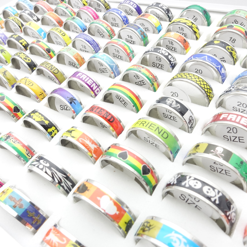 Whole 100pcsLot Band Rings Stainless Steel Luminous Fashion Jewelry For Men Women Sticker Glow in the Dark Party Gift Mix Pat