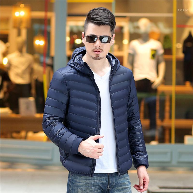Men' Jackets Famous Ultralight Jacket Men Hooded Winter Coat Solid Color Casual Chaqueta Hombre Down Drop MY022, Black
Men' Jackets Famous Ultralight Jacket Men Hooded Winter Coat Solid Color Casual Chaqueta Hombre Down Drop MY022, Black