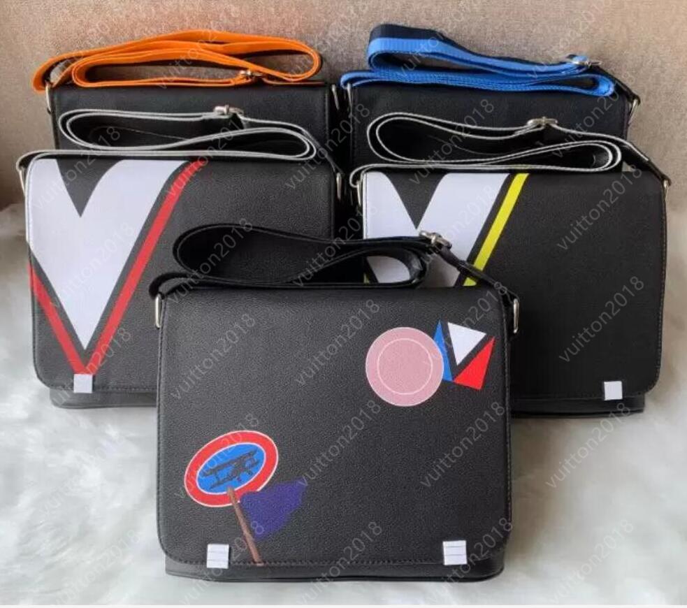 Mens Designer Handbag Shoulder Bags Classic Purse Cross Body Messenger Fashion Versions Wallets Holdersv 1-11 Outdoor Leisure Purses Back Zip Pocket Shopping Bag, Black ageing
Mens Designer Handbag Shoulder Bags Classic Purse Cross Body Messenger Fashion Versions Wallets Holdersv 1-11 Outdoor Leisure Purses Back Zip Pocket Shopping Bag, Black ageing