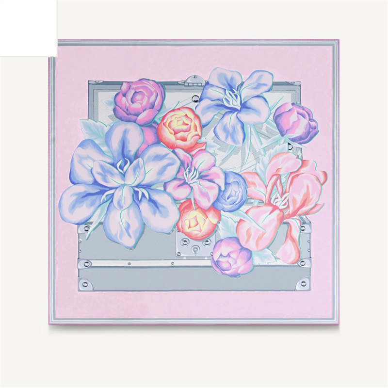 Monogram Small Square Designers Scarf Fashion Silk Womens Scarfs Decoration Stewardess White Collar Elegant Rose Scarf 90*90
Monogram Small Square Designers Scarf Fashion Silk Womens Scarfs Decoration Stewardess White Collar Elegant Rose Scarf 90*90