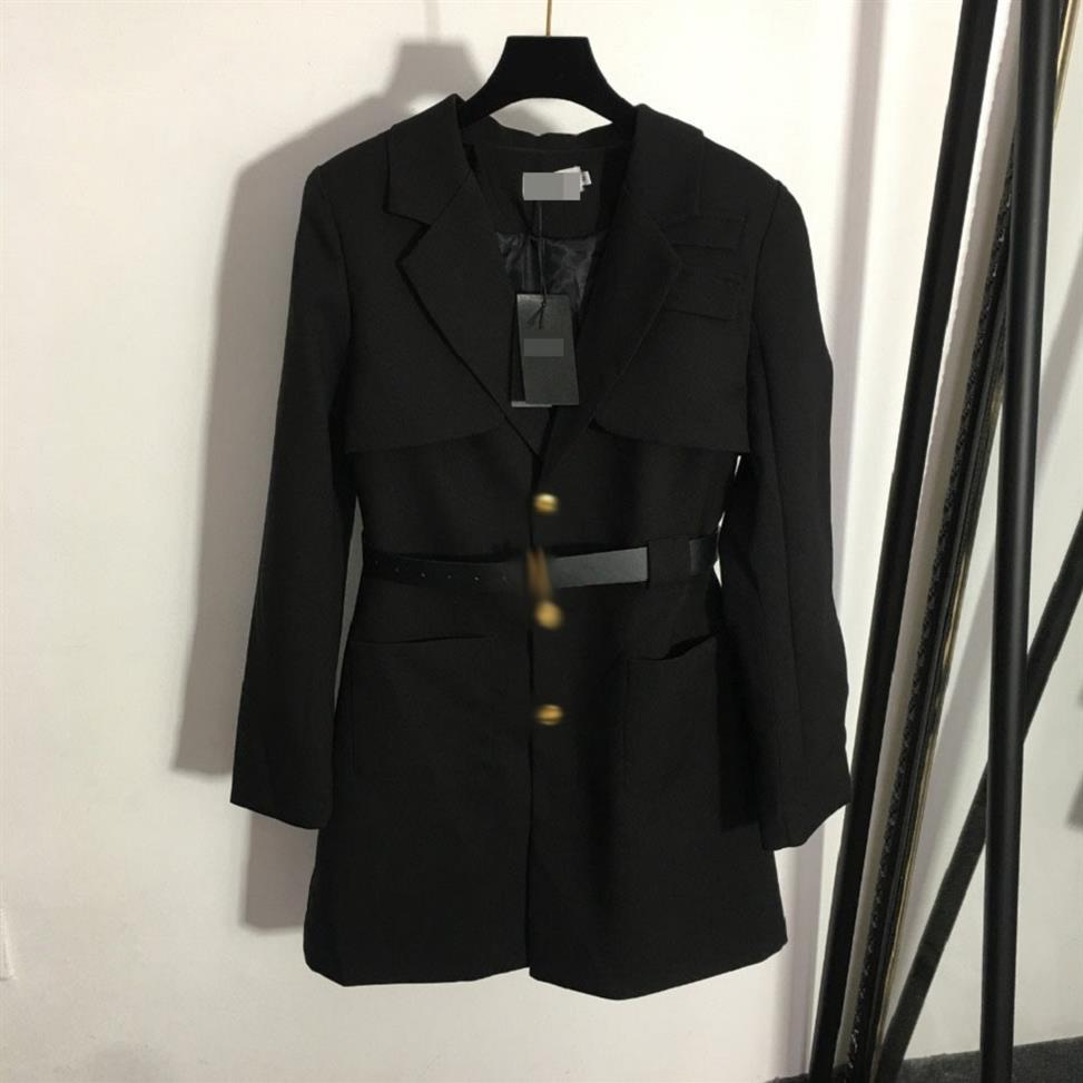2022 Black Letter Button Adjustable Waist Women' Trench Coats Brand Same Style DH63306e
2022 Black Letter Button Adjustable Waist Women' Trench Coats Brand Same Style DH63306e