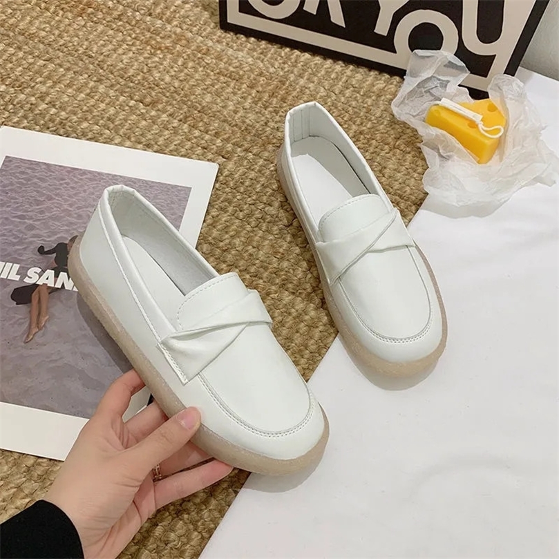 Sepatu Demonias Chunky Wanita Platform Wedges Lolita Lucu Mary Jane Gaya Gotik Kulit Paten Ujung Bulat Flat 220614, Beige
Sepatu Demonias Chunky Wanita Platform Wedges Lolita Lucu Mary Jane Gaya Gotik Kulit Paten Ujung Bulat Flat 220614, Beige