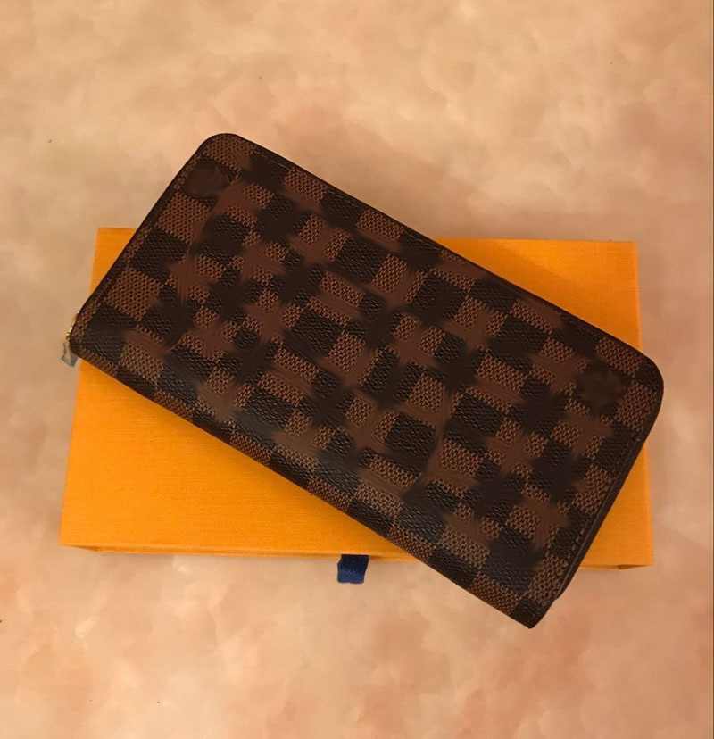 2022 Top High quality L wallets card holder France Paris plaid style luxury mens wallets women wallet high-end luxurys designers purse with latest packaging box 33, Short brown plaid
2022 Top High quality L wallets card holder France Paris plaid style luxury mens wallets women wallet high-end luxurys designers purse with latest packaging box 33, Short brown plaid