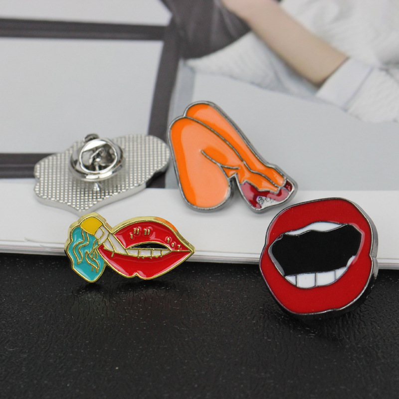 Korean creative oil dripping alloy Brooch sexy seduction red lips high-end corsage dress accessories bayonet needle, Mixed colors
Korean creative oil dripping alloy Brooch sexy seduction red lips high-end corsage dress accessories bayonet needle, Mixed colors
