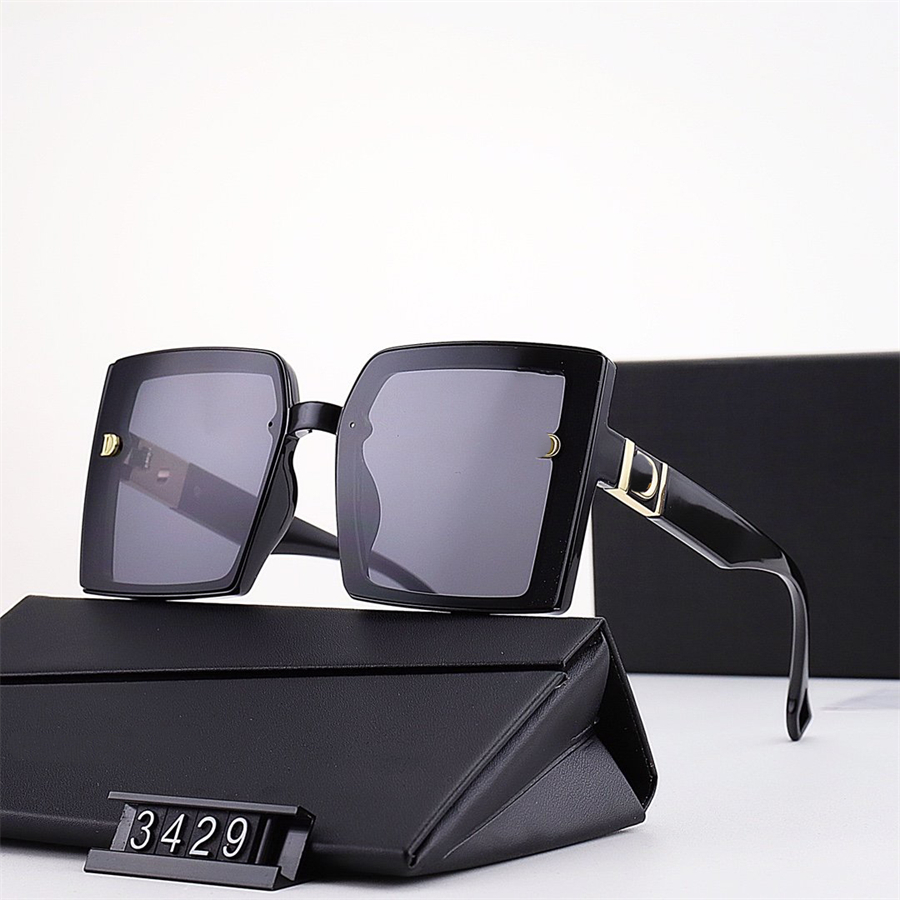 Luxury Designer CDs Sunglasses Retro Men Women Fashion glasses Unisex Polarized Die Sunglasses Summer Outdoor Travel High Quality gdfdd
Luxury Designer CDs Sunglasses Retro Men Women Fashion glasses Unisex Polarized Die Sunglasses Summer Outdoor Travel High Quality gdfdd