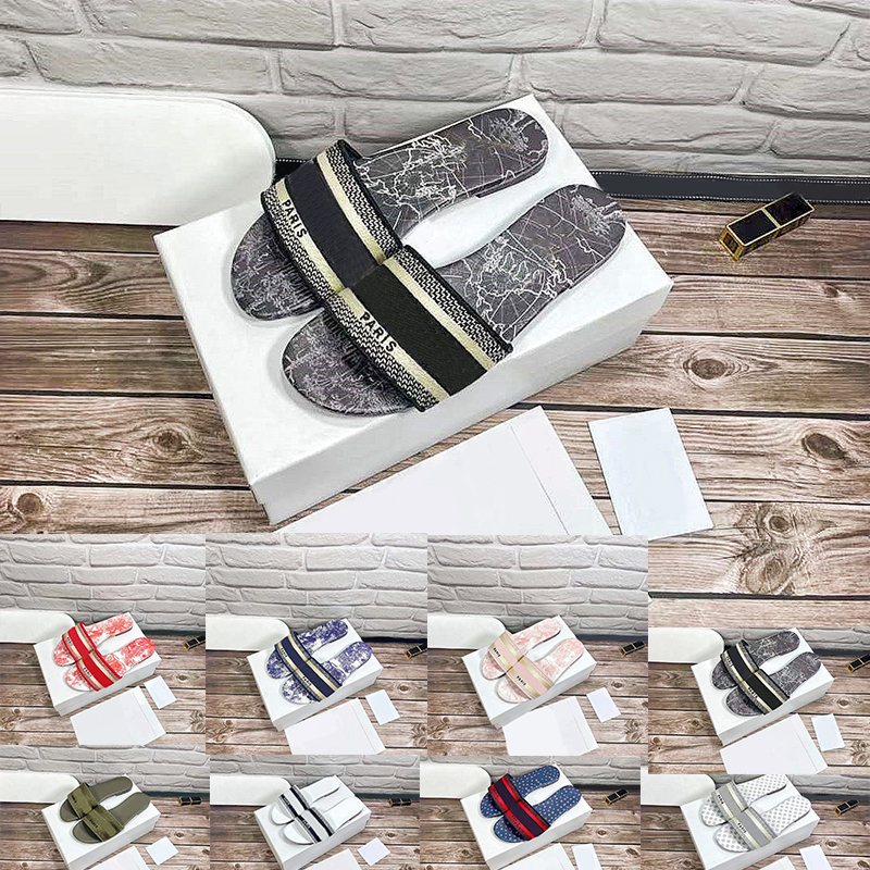 wholesale Women luxury Designer Slippers Floral brocade Gear bottoms Slippers Leather Summer Flat Slipper Embroidery fashion beach woman Big head Rainbow letters, Color#37
wholesale Women luxury Designer Slippers Floral brocade Gear bottoms Slippers Leather Summer Flat Slipper Embroidery fashion beach woman Big head Rainbow letters, Color#37