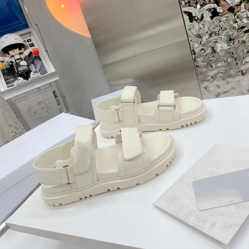 2022 Women Act Flat Sandal Designer Shoes Black White Lambskin HOOK & LOOP Sandals Gold Metal Letter Rubber Sole Shoe Two Adjustable Straps With Box, Color 1
2022 Women Act Flat Sandal Designer Shoes Black White Lambskin HOOK & LOOP Sandals Gold Metal Letter Rubber Sole Shoe Two Adjustable Straps With Box, Color 1