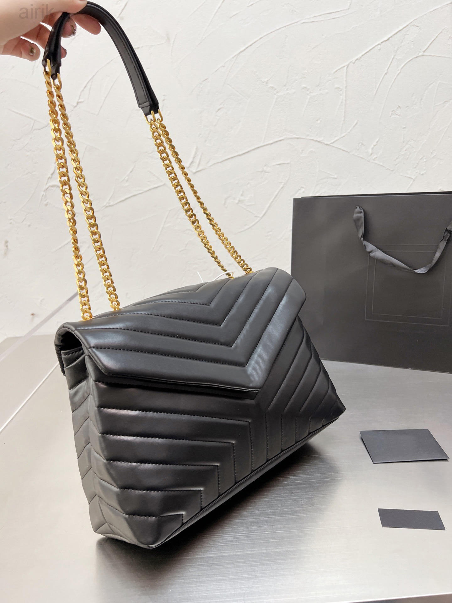 Designer Letter Handbags With dust bag tote sheepskin metal chain Gold Monograms Handbag Genuine Leather Shoulder Flip cover diagonal
Designer Letter Handbags With dust bag tote sheepskin metal chain Gold Monograms Handbag Genuine Leather Shoulder Flip cover diagonal