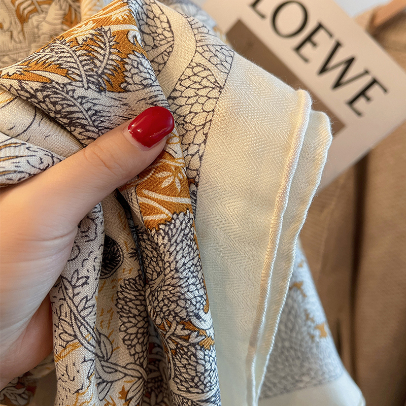 Women Silk Wool Scarf Square 135X135CM Big Silk Shawls Wraps Hijab Female Winter Autumn Wool Pashmina Bufanda Headscarf Stoles