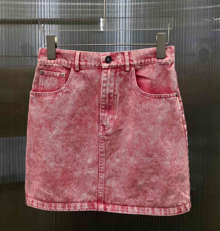 Designer Womens Denim Skirts Fashion Brand Retro Style Casual Dresses High Waist Trendy Comfortable Sexy Luxury Summer Women Clothing, Red
Designer Womens Denim Skirts Fashion Brand Retro Style Casual Dresses High Waist Trendy Comfortable Sexy Luxury Summer Women Clothing, Red