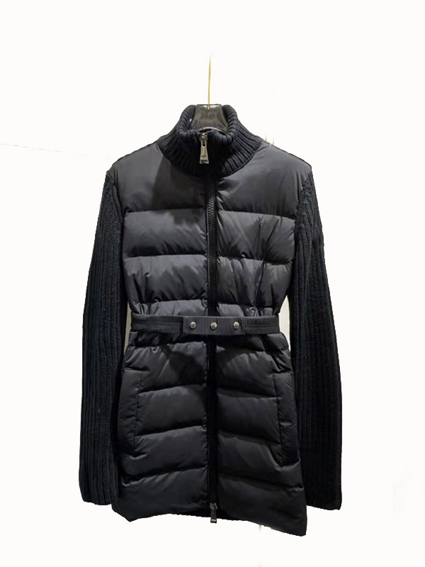 Long knitted panel womens down jacket 'NFC' France Luxury Designer High Quality women jackets Size --XL, Supplement (not shipped separately)
Long knitted panel womens down jacket 'NFC' France Luxury Designer High Quality women jackets Size --XL, Supplement (not shipped separately)