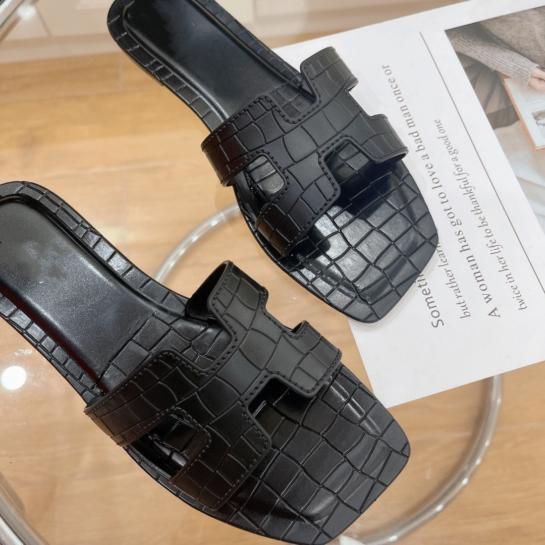 Sandals Four Season Girls Boys Baby Slippers Mini Beach Slides Sandal Flat Pool Water Shoes Home For Kids Toddler 0609, 05
Sandals Four Season Girls Boys Baby Slippers Mini Beach Slides Sandal Flat Pool Water Shoes Home For Kids Toddler 0609, 05