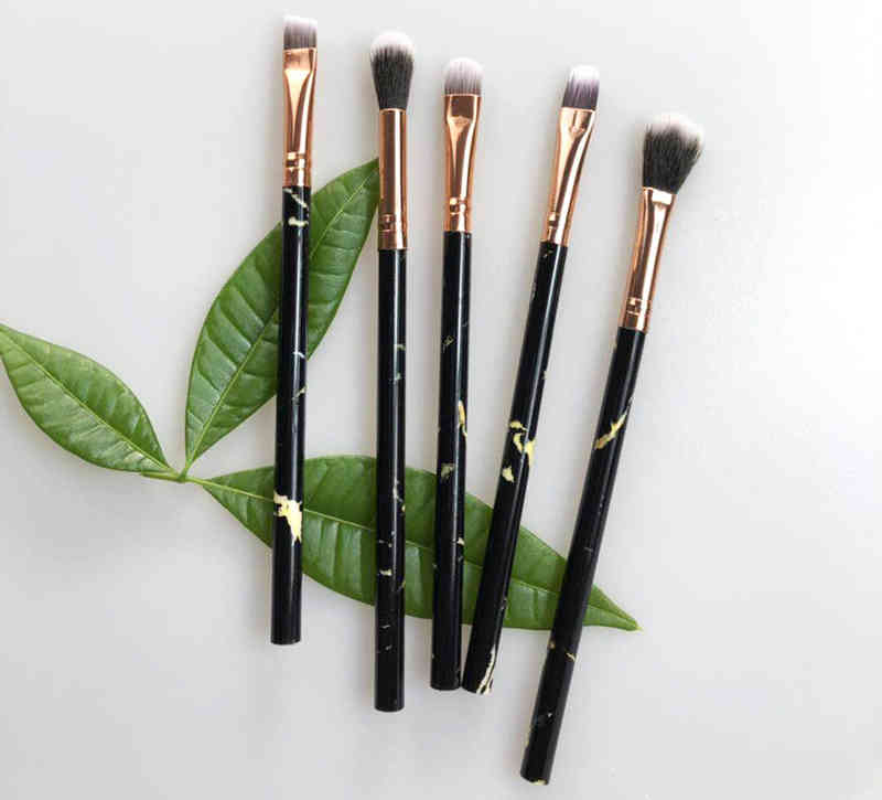 NXY Makeup Brush 5pcs Brushes Set Face Foundation Eyebrow Eyeliner Blush Powder Cosmetic Concealer Professional Beauty Tool 0406
NXY Makeup Brush 5pcs Brushes Set Face Foundation Eyebrow Eyeliner Blush Powder Cosmetic Concealer Professional Beauty Tool 0406