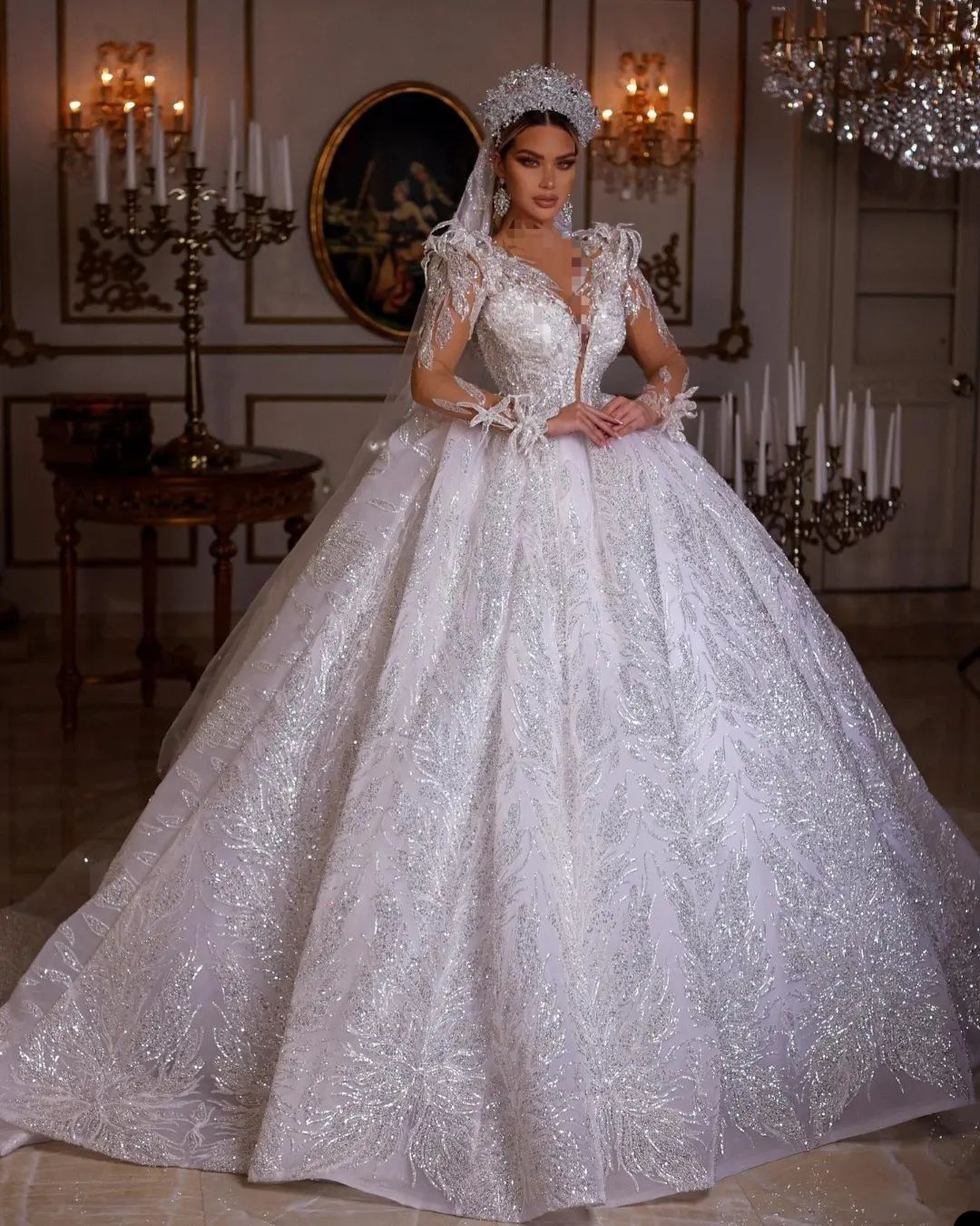 Princess Luxurious Ball Gown Wedding Dresses Bridal Sexy V Neck Long Sleeves Backless Lace Appliques Sequins Sweep Floor Ruffles Gowns Satin Custom Ma