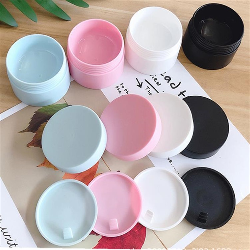 High Quality 5G 15G 20G 30G PP Cosmetic Cream Jars Packing Bottles With Lid Empty Lotion Container Black Blue Pink White 959 E3
High Quality 5G 15G 20G 30G PP Cosmetic Cream Jars Packing Bottles With Lid Empty Lotion Container Black Blue Pink White 959 E3