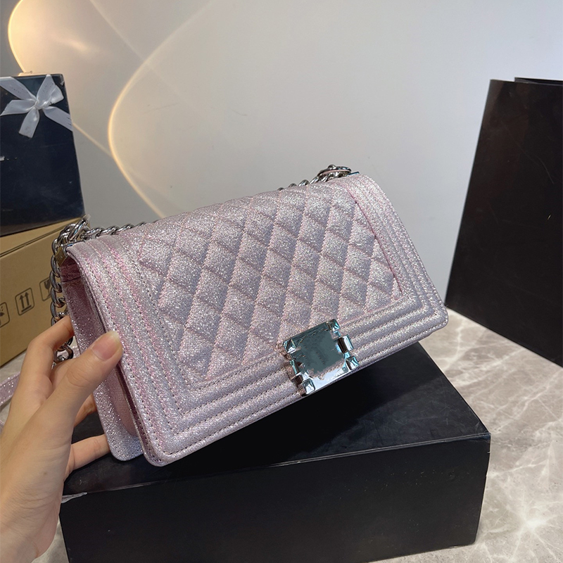 2022 Designer Handbag Shoulder Chain Bag High Quality Clutch Flap Totes Bags Wallet Fashion Check Velour Thread Purse Famous Designer Handbags Classic Mini Boy, A1
2022 Designer Handbag Shoulder Chain Bag High Quality Clutch Flap Totes Bags Wallet Fashion Check Velour Thread Purse Famous Designer Handbags Classic Mini Boy, A1