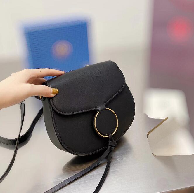 Woman Shoulder Designer Bag PU Genuine Leather Flap High Quality Shoulder Messenger Half-moon Letter Wallet Classic Fashion Hardware Lock Crossbody Handbag, Black
Woman Shoulder Designer Bag PU Genuine Leather Flap High Quality Shoulder Messenger Half-moon Letter Wallet Classic Fashion Hardware Lock Crossbody Handbag, Black