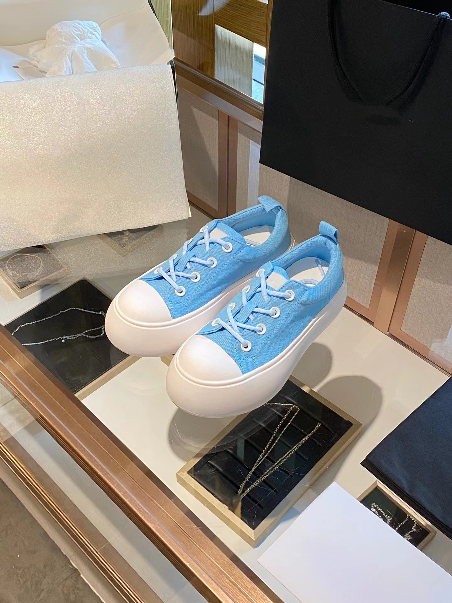 2022 classic small white shoes and boots autumn/winter new colorful candy colored uppers in canvas fashion, Color11
2022 classic small white shoes and boots autumn/winter new colorful candy colored uppers in canvas fashion, Color11