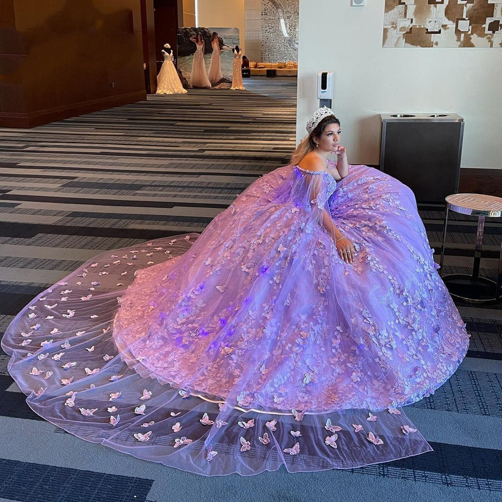 Lavender Lilac Applique Butterfly Quinceanera Dresses With sleeve Cape Off Shoulder lace-up Corset prom Sweet 15 Girls dress