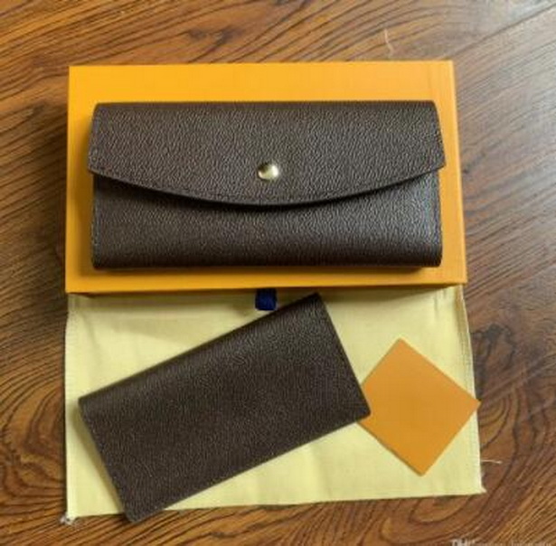 Wholesale Hig quality NEW France Designer Women Long Checkbook Wallet Credit Card Photo Holder Wallet Brown Mono Gram White Checkered Canvas Leather gift box, 19x10x2.5 cm
Wholesale Hig quality NEW France Designer Women Long Checkbook Wallet Credit Card Photo Holder Wallet Brown Mono Gram White Checkered Canvas Leather gift box, 19x10x2.5 cm