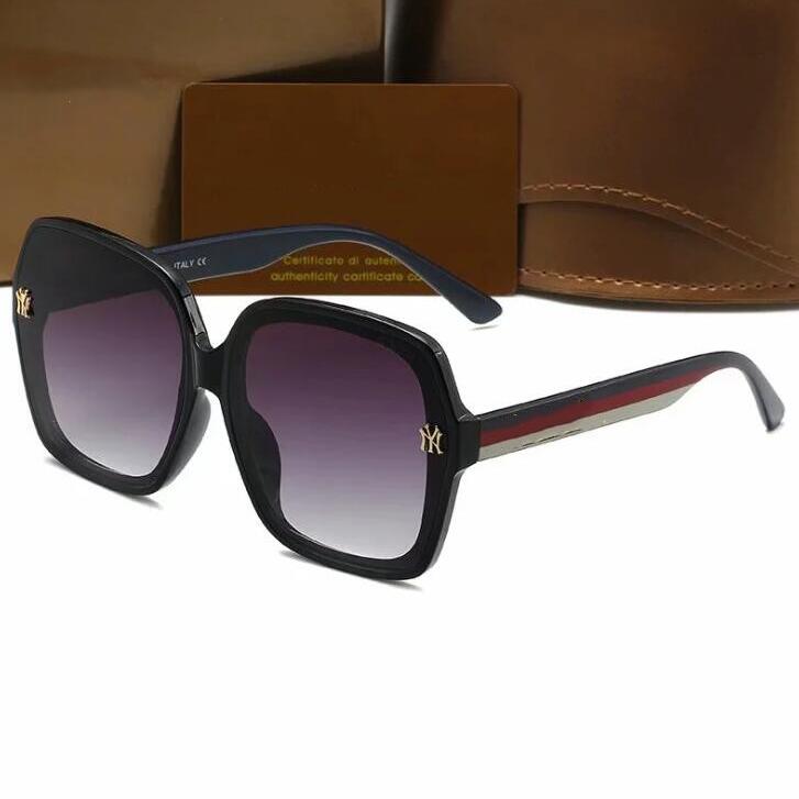 Wholesale Designer Sunglasses Original Eyeglasses Outdoor Shades PC Frame Fashion Classic Lady Mirrors for Women and Men 0610S
Wholesale Designer Sunglasses Original Eyeglasses Outdoor Shades PC Frame Fashion Classic Lady Mirrors for Women and Men 0610S