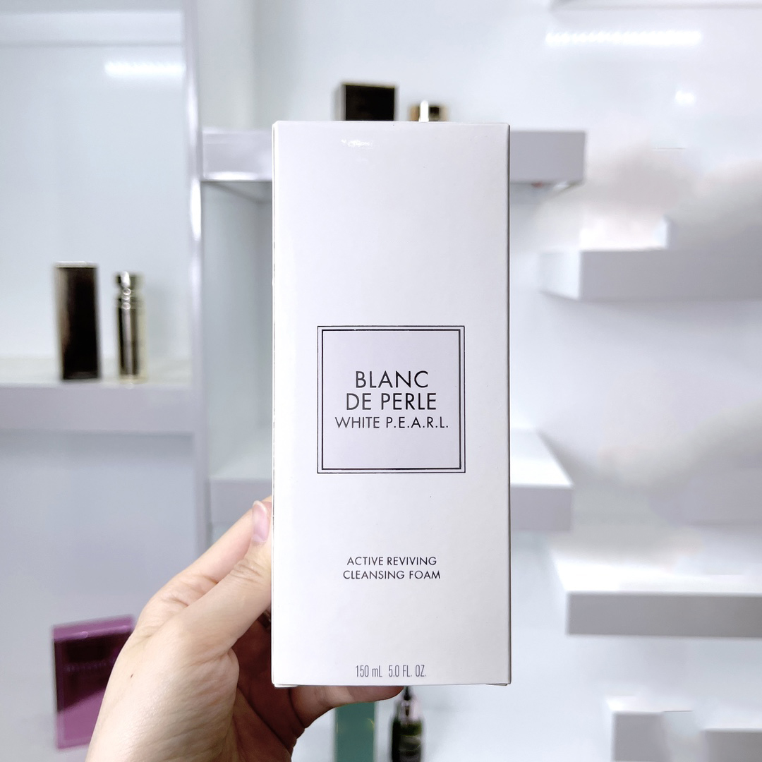 Brand The Cleansing Foam Blanc De Perle White Pearl Cleansing Foam 150ml Skincare Senstivity-free Face Clean Cream In Stock
Brand The Cleansing Foam Blanc De Perle White Pearl Cleansing Foam 150ml Skincare Senstivity-free Face Clean Cream In Stock