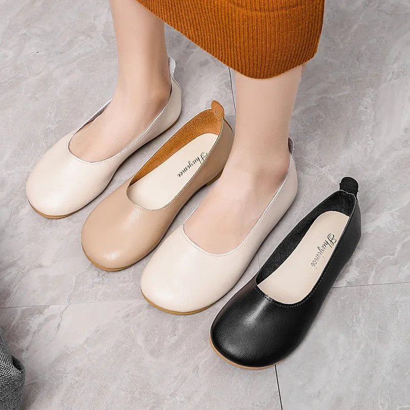 Pantofel Kulit Mode Flat Balet Slip On Kasual Wanita Sepatu Menyusui Musim Panas Musim Gugur Sepatu Ujung Bulat Nyaman Hitam Putih 220614, Black
Pantofel Kulit Mode Flat Balet Slip On Kasual Wanita Sepatu Menyusui Musim Panas Musim Gugur Sepatu Ujung Bulat Nyaman Hitam Putih 220614, Black