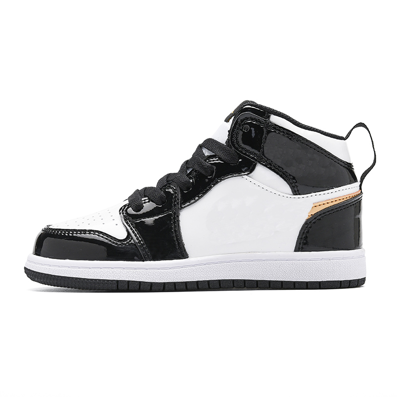 2020 children boys and girls high quality 1s outdoor sports shoes blue black white red high top casual shoes tennis shoes
2020 children boys and girls high quality 1s outdoor sports shoes blue black white red high top casual shoes tennis shoes