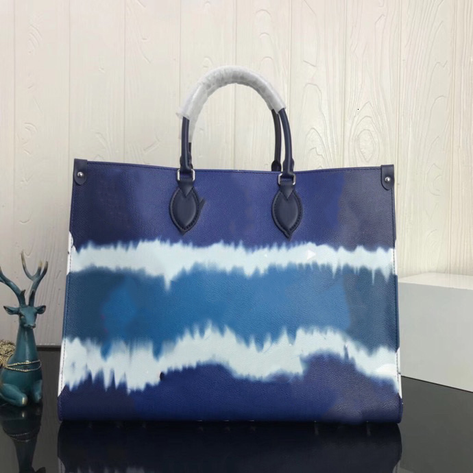 Designer Large Capacity Handbag Luxury Designer Shopping s Shoulder Messenger Lady Classic Style Design
Designer Large Capacity Handbag Luxury Designer Shopping s Shoulder Messenger Lady Classic Style Design