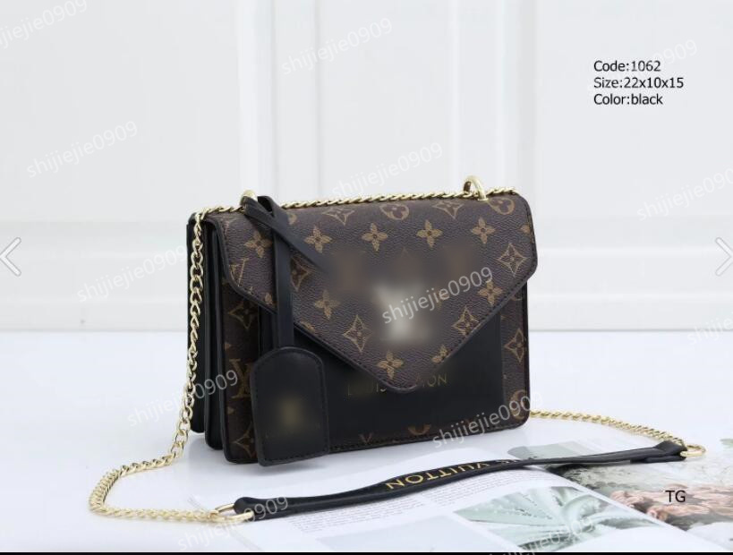 2022 Luxurys Designer Women classic black handbag shoulder bag Leather chain shopping bags Crossbody handbags GGS YSLs LVs louiseity viutonity GB4078, 10
2022 Luxurys Designer Women classic black handbag shoulder bag Leather chain shopping bags Crossbody handbags GGS YSLs LVs louiseity viutonity GB4078, 10