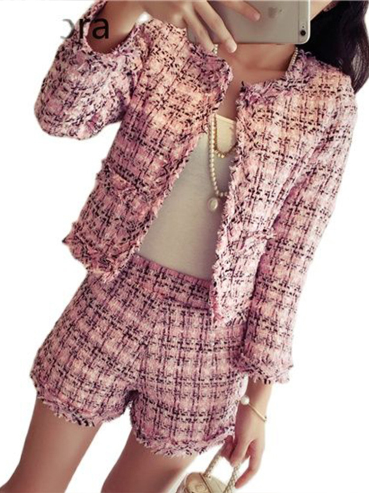 Women's suit autumn Tweed Two Piece Set Women Slim Plaid Short Fashion Fringed Trim Jacket Coat + Tassels Suit 220315