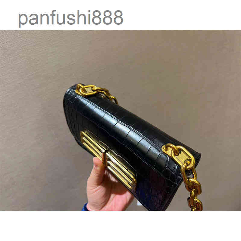 Luxury Bal Women Handbags Bag 2022 new women's summer fashion niche design sense single shoulder chain ETAI, Black
Luxury Bal Women Handbags Bag 2022 new women's summer fashion niche design sense single shoulder chain ETAI, Black