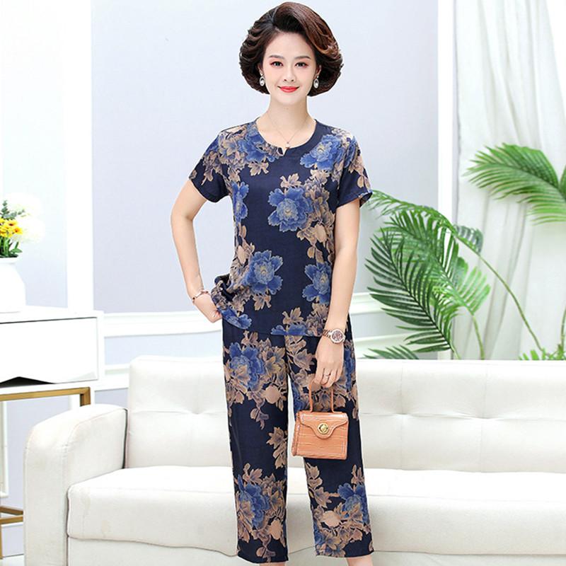 Women's Two Piece Pants Elderly Women Summer Clothes 60 To 80 Years Old Middle-Aged Mother Set Short Sleeve Pant Suit Print Grandma Outifits, Print1
Women's Two Piece Pants Elderly Women Summer Clothes 60 To 80 Years Old Middle-Aged Mother Set Short Sleeve Pant Suit Print Grandma Outifits, Print1
