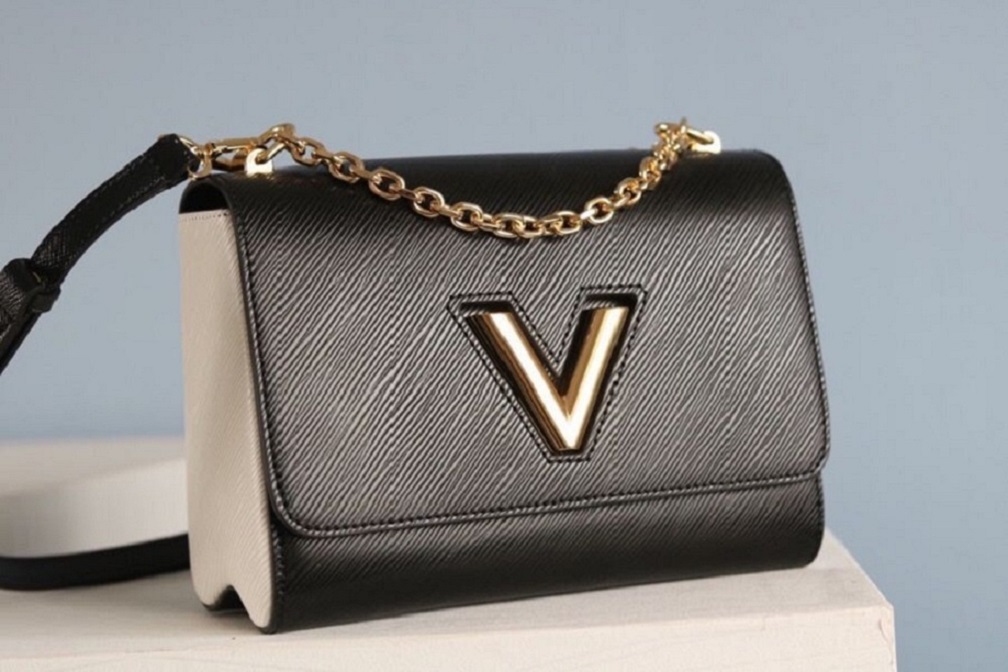 2022 high-quality Classic Original high quality luxury designer bag Twist MM handbags leather messenger shoulder bags Crossbodys purse 02, Grey #m50310
2022 high-quality Classic Original high quality luxury designer bag Twist MM handbags leather messenger shoulder bags Crossbodys purse 02, Grey #m50310