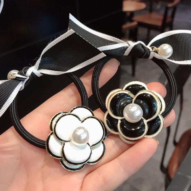 Hair Clips & Barrettes Luxury Girl Simple Camellia Flowers Elastic Bands Bow Tie Imitation Pearls Women Fashion Holder JewelryHair Barrettes
Hair Clips & Barrettes Luxury Girl Simple Camellia Flowers Elastic Bands Bow Tie Imitation Pearls Women Fashion Holder JewelryHair Barrettes