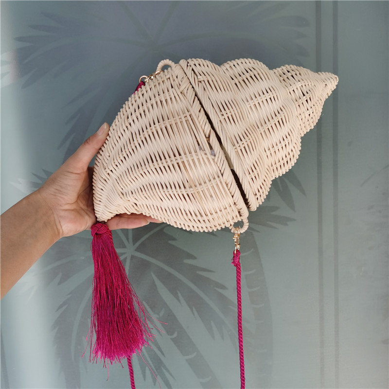 Luxury Design Summer Rattan Conch Straw Bag Brand Design Beach Shoulder Crossbody Bag Bohemian Vacations Female Purses Clutch 220520, Purple
Luxury Design Summer Rattan Conch Straw Bag Brand Design Beach Shoulder Crossbody Bag Bohemian Vacations Female Purses Clutch 220520, Purple