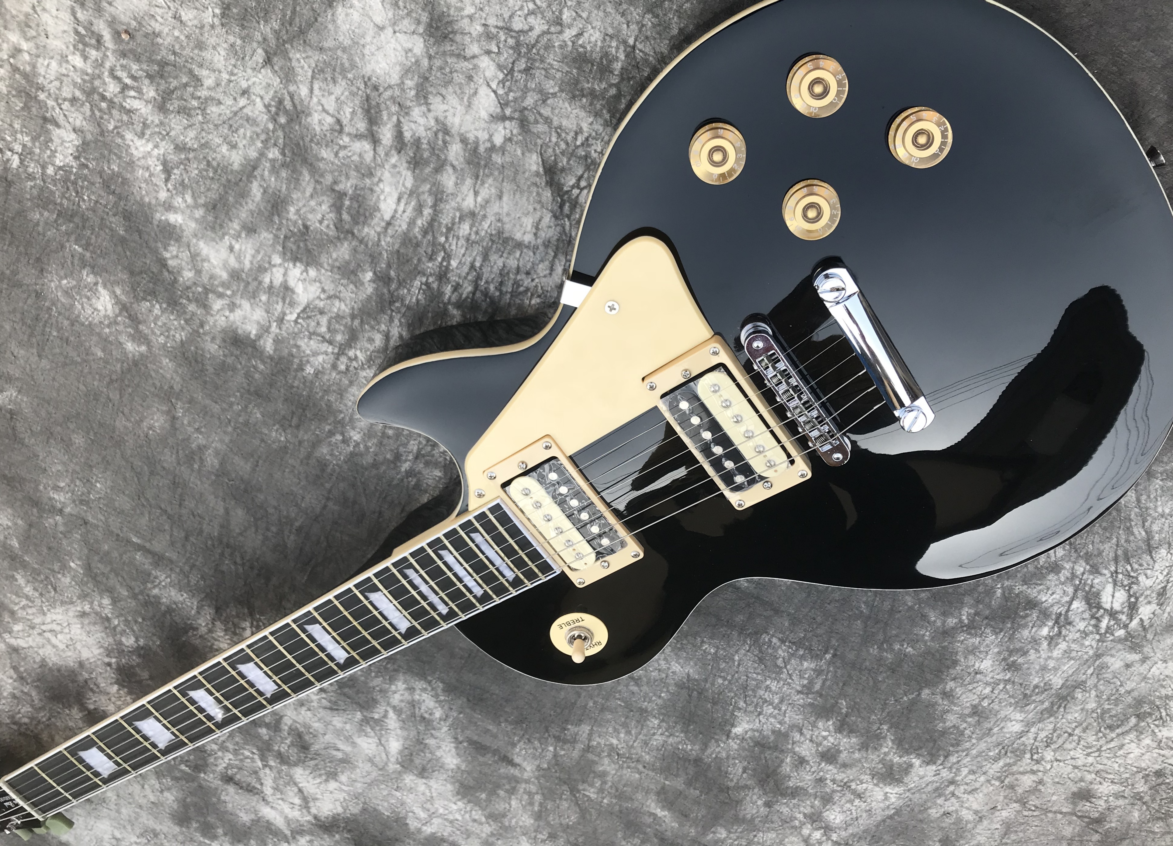 Limited LP Electric Guitar Body Mahogany Ebony Fingerboard Frets Binding Gold Hardware Support Custom
Limited LP Electric Guitar Body Mahogany Ebony Fingerboard Frets Binding Gold Hardware Support Custom