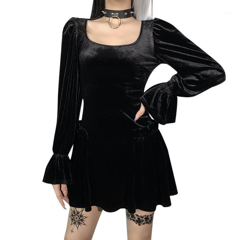 Casual Dresses Elegant Vintage Gothic Lolita Women Velvet Short Mini Dress Black Long Puff Sleeve Goth Punk Streetwear 2022 Retro Party
Casual Dresses Elegant Vintage Gothic Lolita Women Velvet Short Mini Dress Black Long Puff Sleeve Goth Punk Streetwear 2022 Retro Party