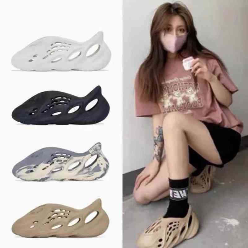 Slides Designer Yeesys Slippers Sandals Chunyuan Coconut Cave Shoes Trend Kanyssse the Same with Feeling of Stepping on Excrem Foam Rubber Have Logo, Bone white 36-39 small 40-45 standard
Slides Designer Yeesys Slippers Sandals Chunyuan Coconut Cave Shoes Trend Kanyssse the Same with Feeling of Stepping on Excrem Foam Rubber Have Logo, Bone white 36-39 small 40-45 standard