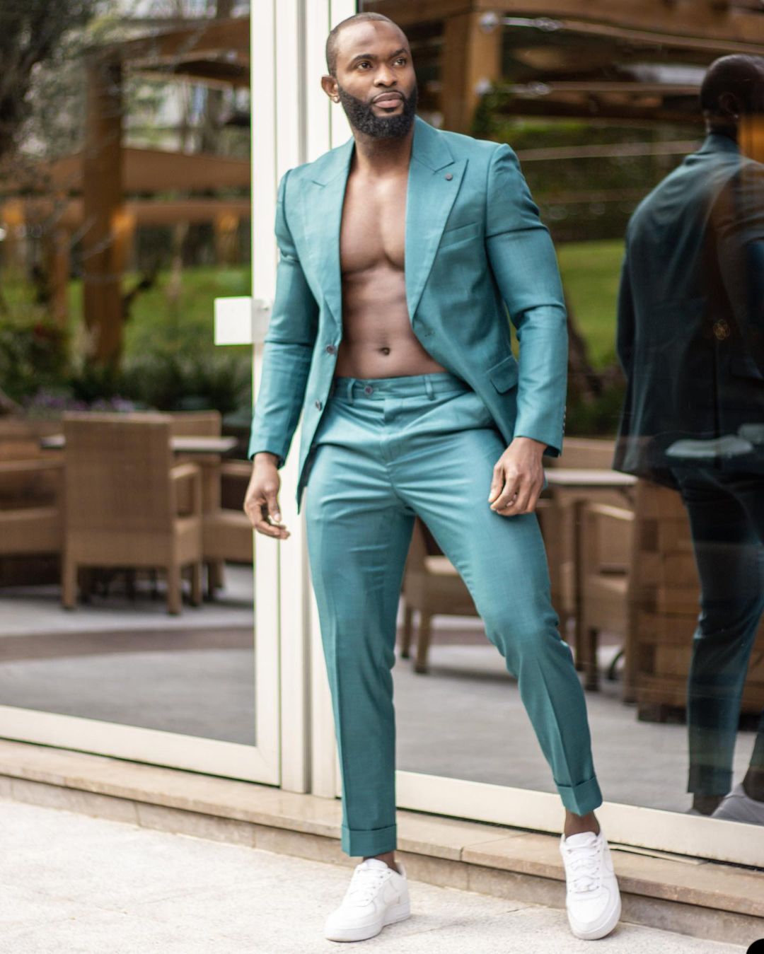 Green Wedding Tuxedos Two Button Groom Dinner Formal Evening Suits Birthday Party Wear Blazer 2 Pieces