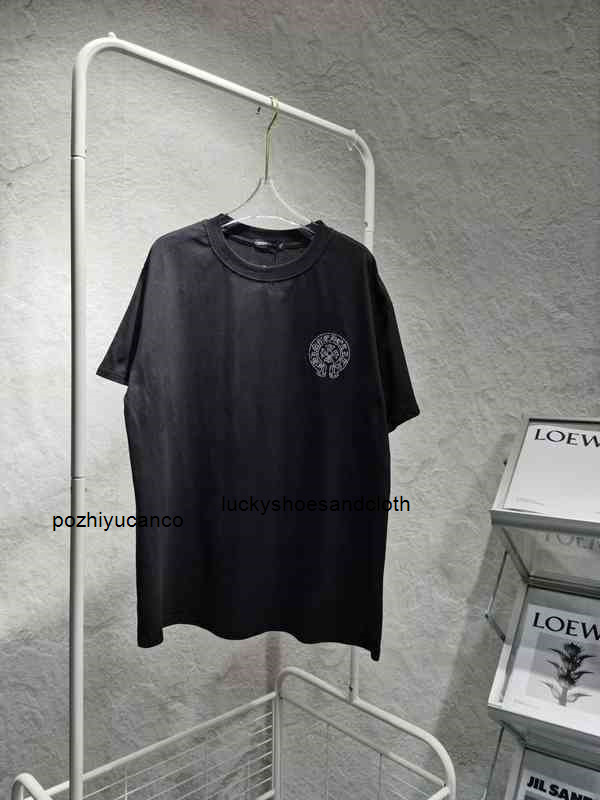 tee men chrome//heart Correct version of 22ss classic horseshoe cross short sleeve T-shirt for men and women, Black
tee men chrome//heart Correct version of 22ss classic horseshoe cross short sleeve T-shirt for men and women, Black