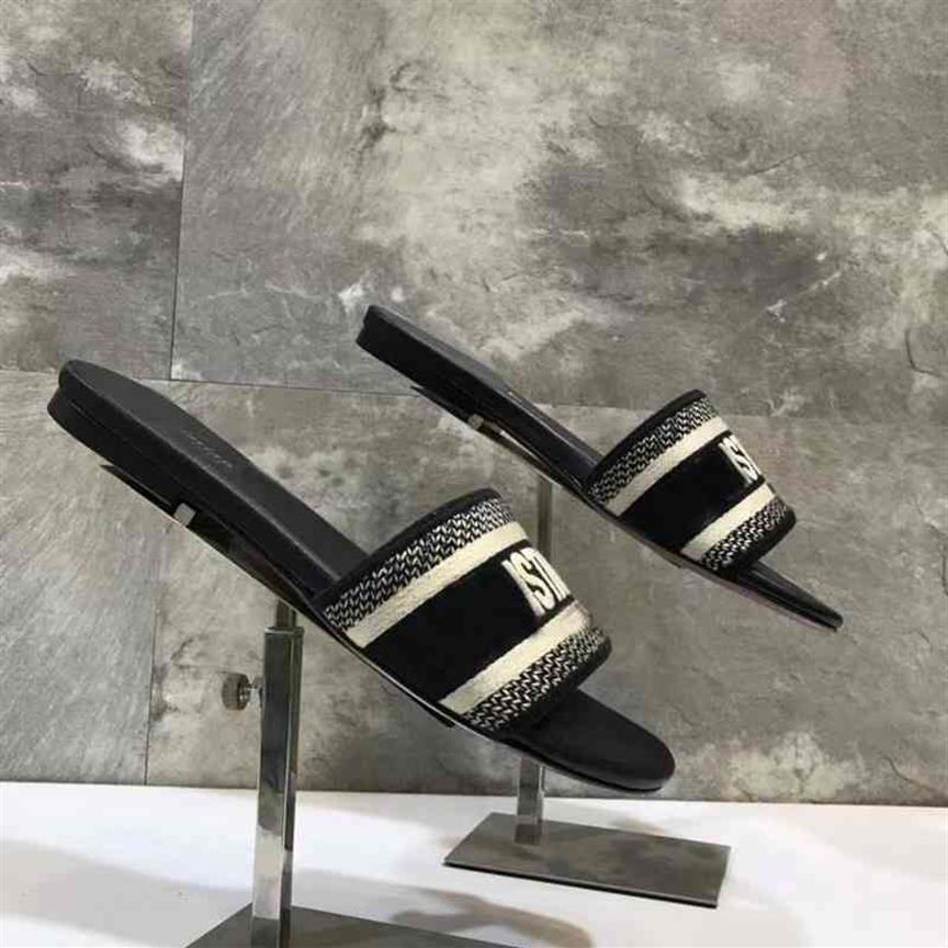80% OFF designer d-letter embroidered women wear fashion net red outside and the same word slippers Non Slip flat shoes ddghy3009, Animal yellow
80% OFF designer d-letter embroidered women wear fashion net red outside and the same word slippers Non Slip flat shoes ddghy3009, Animal yellow