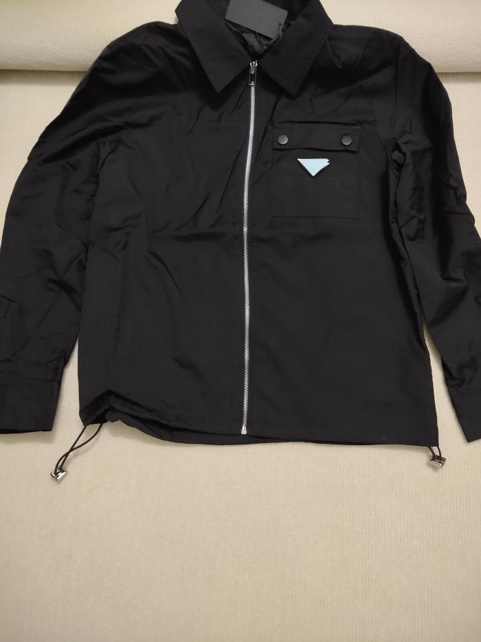 Designer Mens Jackets Clothing France Brand Bomber Windshield jacket Europe and American style Outerwear coat Fashion hombre Casual Street coats, Black
Designer Mens Jackets Clothing France Brand Bomber Windshield jacket Europe and American style Outerwear coat Fashion hombre Casual Street coats, Black