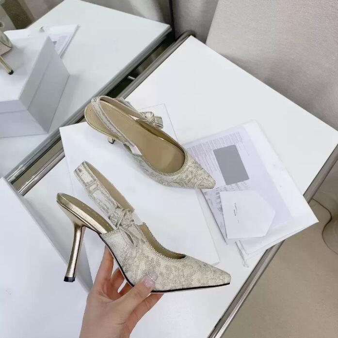 Top Quality women shoes High Heels Sandals Color Pointed Sandal Fashion Banquet Stylist Shoe Ladies Dress Shoes Size 41 ankle bowtie summer pumps shoes2022
Top Quality women shoes High Heels Sandals Color Pointed Sandal Fashion Banquet Stylist Shoe Ladies Dress Shoes Size 41 ankle bowtie summer pumps shoes2022
