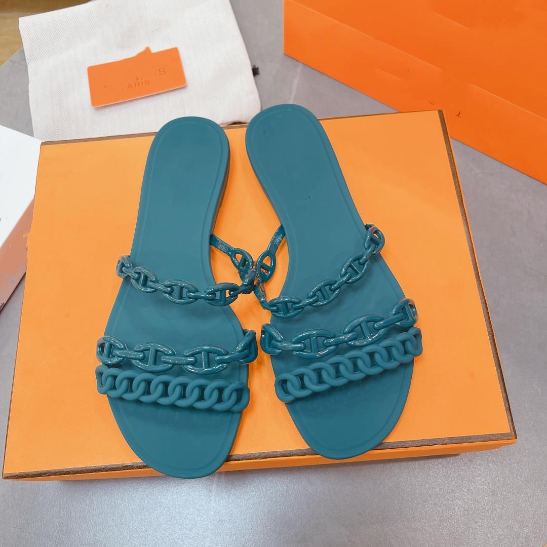 2022 New designer women's slippers fashion Flip Flops Beach Hotel indoor slippers factory direct selling trendy, breathable and comfortable 35-42 us4-11
2022 New designer women's slippers fashion Flip Flops Beach Hotel indoor slippers factory direct selling trendy, breathable and comfortable 35-42 us4-11