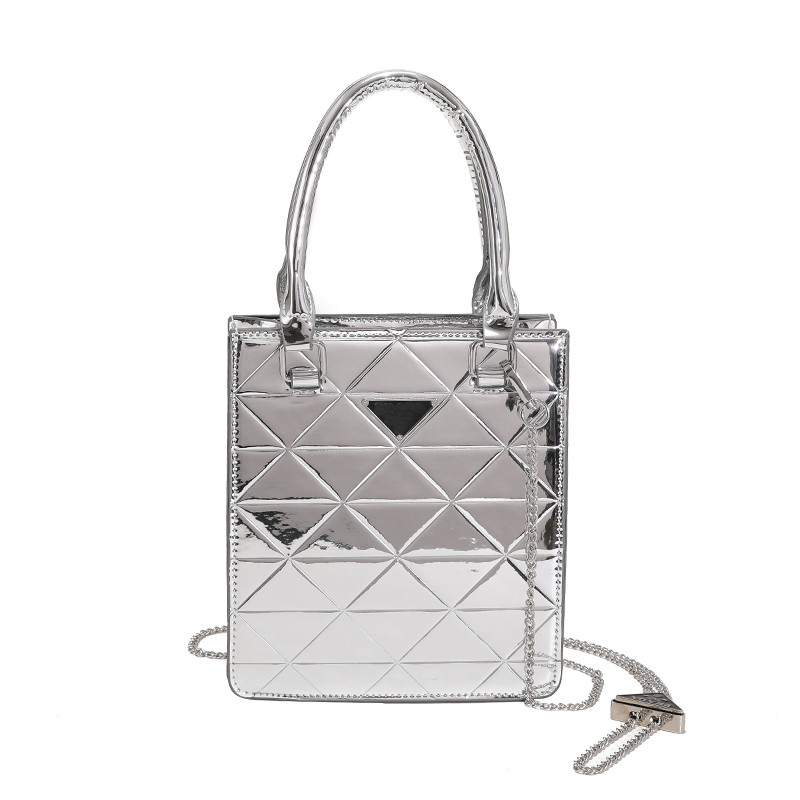 All-match Western-style mirror small bag women's 2022 new trendy messenger bag patent leather glossy diamond single shoulder tote packet, Black 2103
All-match Western-style mirror small bag women's 2022 new trendy messenger bag patent leather glossy diamond single shoulder tote packet, Black 2103