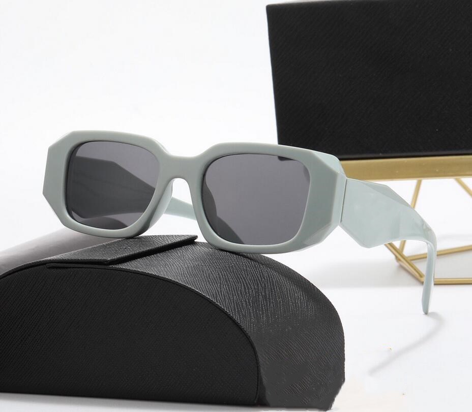 Fashion Sunglasses For Man Woman Unisex Designer Goggle Beach Sun Glasses Retro Small Frame Luxury Design UV400 Black-Black 7 Color Optional 2660 Top Quality
Fashion Sunglasses For Man Woman Unisex Designer Goggle Beach Sun Glasses Retro Small Frame Luxury Design UV400 Black-Black 7 Color Optional 2660 Top Quality