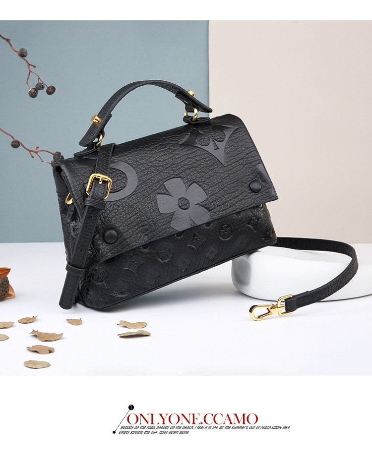 New fashion bag women's messenger bag high-end small bag all-match black embossed shoulder handbag waterproof exquisite, Delivery as shown
New fashion bag women's messenger bag high-end small bag all-match black embossed shoulder handbag waterproof exquisite, Delivery as shown